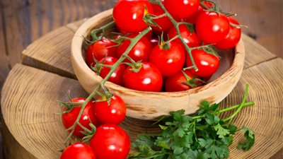 استخدام الطماطم الطرية 