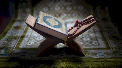 حكم استئذان الزوجة لزوجها في قضاء صيام رمضان.. حكم حاسم