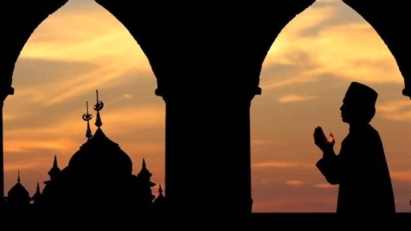 موعد الشروق اليوم
