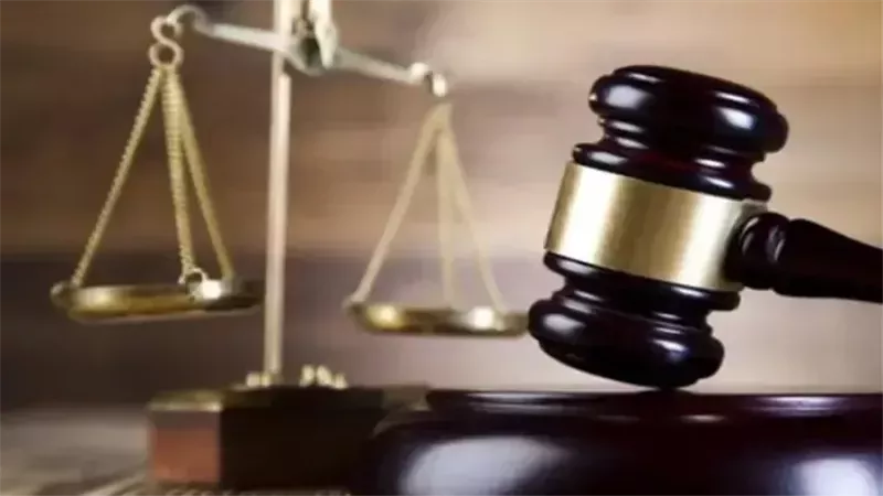 الحكم على عصابة سرقة