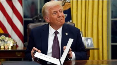 عاجل.. ترامب يتحدى العالم ويصر علي شراء غـ ـزة وتهجير سكانها