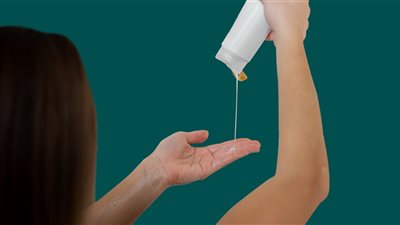 البلسم ..  سر الحصول على شعر ناعم وصحي وخالي من التقصف