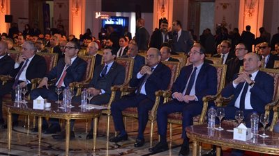 وزير الكهرباء يكشف تفاصيل توطين صناعة المهمات الكهربائية بالشراكة مع القطاع الخاص