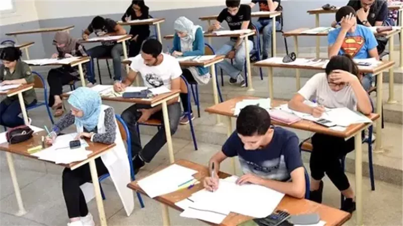 طلاب المدارس