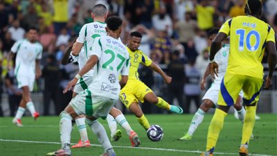 النصر يحسم القمة أمام الأهلي بثلاثية في الدوري السعودي