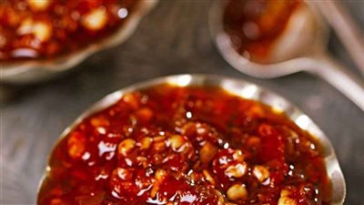 تناول الشطة يوميًا.. هل يعزز الصحة أم يضر بالجهاز الهضمي؟