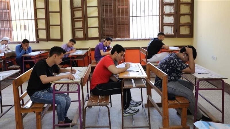 طلاب الثانوية العامة