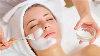 طرق تنظيف البشرة في المنزل بسهولة وسرعة.. وصفات طبيعية 