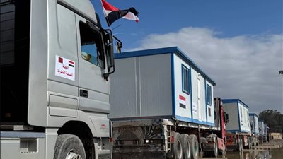 القصة الكاملة لرفض نتنياهو إدخال منازل متنقلة ومعدات ثقيلة لـ غــ ــزة