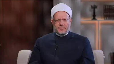 حكم استخدام السواك ومعجون الأسنان في نهار رمضان.. شوقي علام يوضح