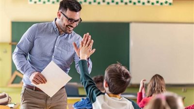 شروط ومؤهلات التقدم لمسابقة 25 ألف معلم مساعد لغة عربية