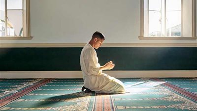 كيف تشعر بـ لذة العبادة والطاعات؟.. مستشار المفتي يوضح