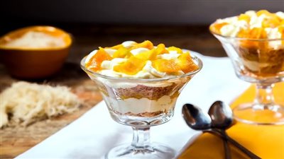 حلويات رمضان 2025.. حضري كاسات الكنافة بالموز في دقائق