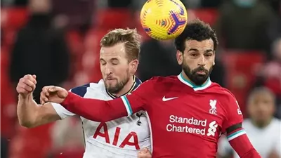 سباق الحذاء الذهبي يشتعل.. صلاح في الصدارة وكين يطارده