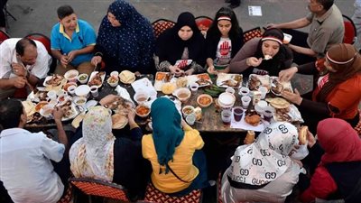 شروط وضوابط إقامة موائد الرحمن في القاهرة خلال رمضان 2025