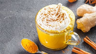 فوائد مشروب الزنجبيل والكركم.. أبرزها تخفيف السعال وعلاج البرد