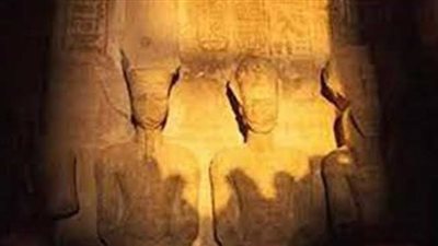 تعامد الشمس على وجه رمسيس الثاني في أبو سمبل.. ظاهرة فلكية فريدة