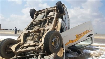 إصابة 14 شخصًا في حادث انقلاب سيارة ربع نقل على طريق جمصة