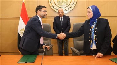  مصر والإمارات توقعان اتفاقية مشروع إنشاء محطتي تخزين الطاقة بقدرة 1500 ميجاوات 