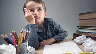 خبير تربوي يقدم حلول سريعة وفعّالة للمذاكرة في رمضان