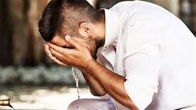 فضل الوضوء بالماء البارد في الشتاء وأجره في تكفير الذنوب ورفع الدرجات