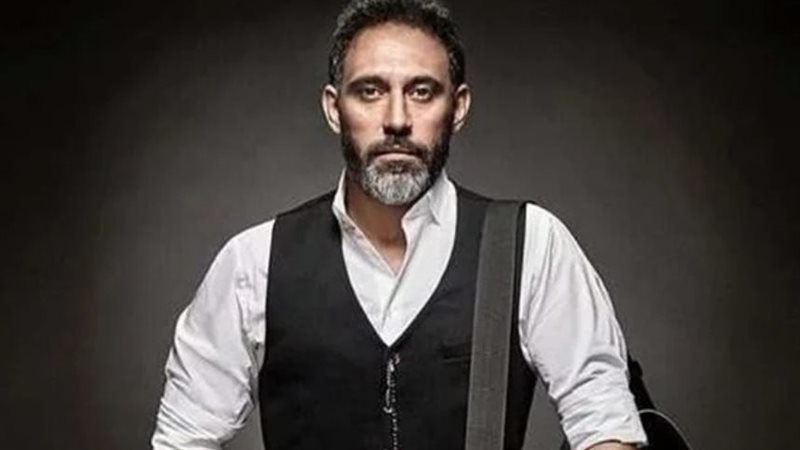 عمرو مصطفى