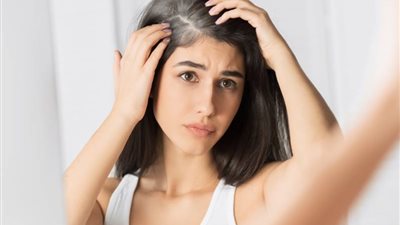 التخلص من الشعر الأبيض بدون صبغات.. طرق آمنة وفعالة