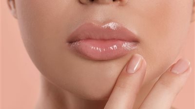 شفاه ممتلئة بدون فيلر.. طرق طبيعية للحصول على مظهر جذاب