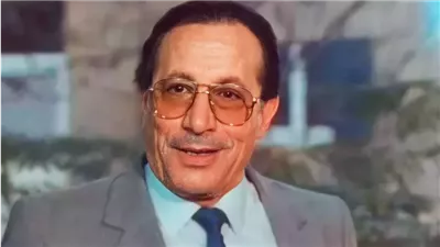 أبو بكر عزت.. عبقري الدهاء الذي أضحك الجميع ورحل في ذكرى زواجه