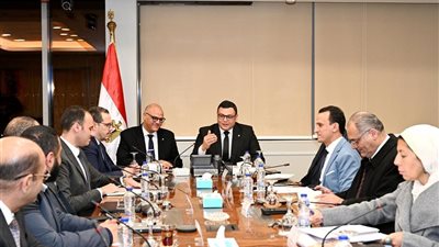 وزير الإسكان يبحث الفرص الاستثمارية لإقامة مجتمع عمراني متكامل بـ القليوبية