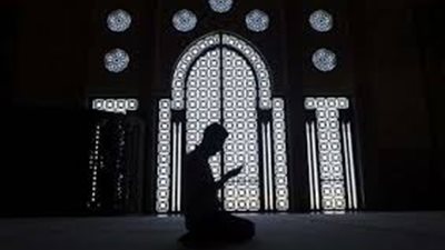 حكم الاعتكاف في المسجد في العشر الأواخر من رمضان.. الإفتاء تجيب