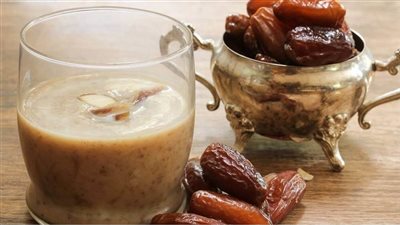 فوائد تناول البلح باللبن خلال فطار رمضان 2025.. كنز سحري لصحة الجسم