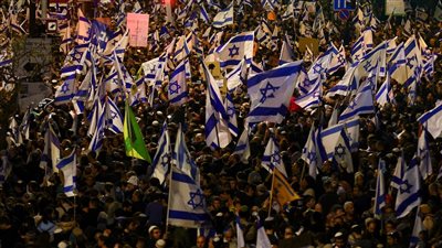  عائلات الأسرى الإسرائـ ـيليين تشعل إسرائـ ـيل ومقترح ويتكوف كلمة السر 