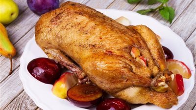 افكار فطار شهر رمضان 2025.. طريقة عمل البط المحشي بالفريك 