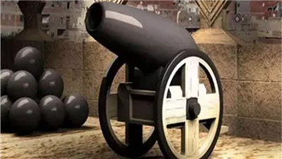 هل يجوز للمسلم أن يأكل ويشرب بعد إطلاق مدفع الإمساك؟