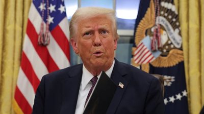 ترامب يهدد بفرض عقوبات اقتصادية على روسيا لإنهاء الحرب في أوكرانيا