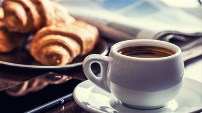 5 أطعمة لا تجمعها مع القهوة في رمضان.. ستفاجئك الأسباب