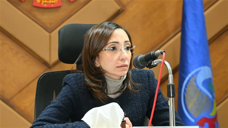 محافظ البحيرة ..