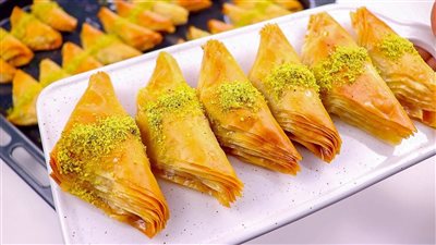 طريقة مبتكرة لتحضير الجلاش الحلو بدون حشوة..وصفة اقتصادية ولذيذة