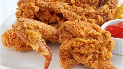 أفكار فطار شهر رمضان 2025.. طريقة عمل الدجاج البروستد بالخطوات