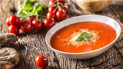 شوربة الطماطم.. وجبة مغذية مثالية لمائدة رمضان إليك فوائدها