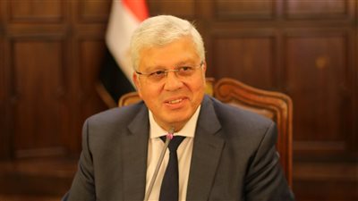 وزير التعليم العالي يهنئ مستشفيات جامعة أسيوط لحصولها على شهادة الأيزو 9001:2015