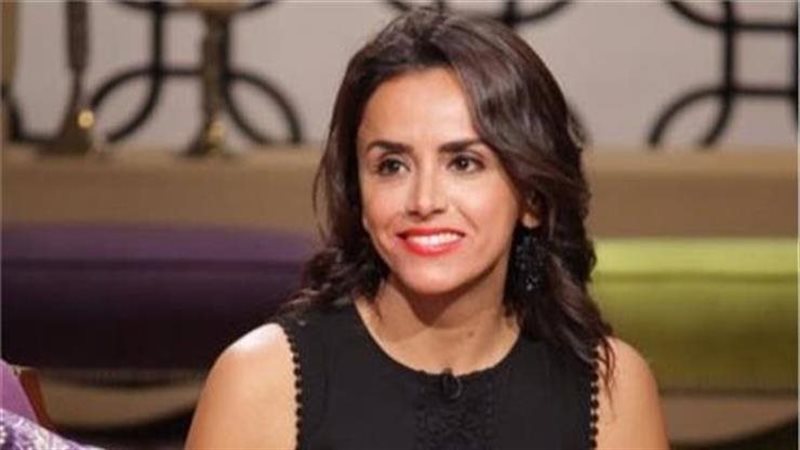 الفنانة علا رشدي