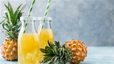 مشروب منعش وصحي.. كيف يعزز عصير الأناناس صحتك في رمضان؟