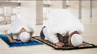 موعد أذان المغرب اليوم الخميس في الإسكندرية ومواقيت الصلاة 