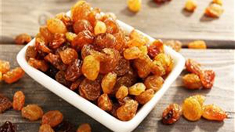 تناول الزبيب في رمضان