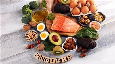 وجبات مشبعة ومغذية.. أهم مصادر وبدائل البروتين للصائمين