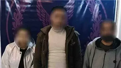 زوجة تستدرج زوجها بحيلة الإفطار العائلي وتحتجزه في شقة للابتزاز بالسلام