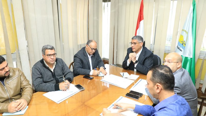 اجتماع محافظ الجيزة