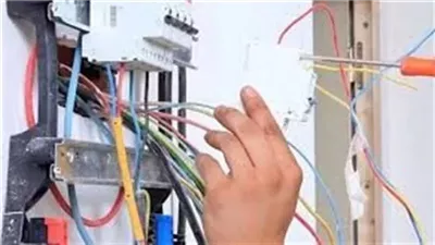 شرطة الكهرباء تواصل حملاتها لمكافحة سرقة التيار وضبط المخالفين